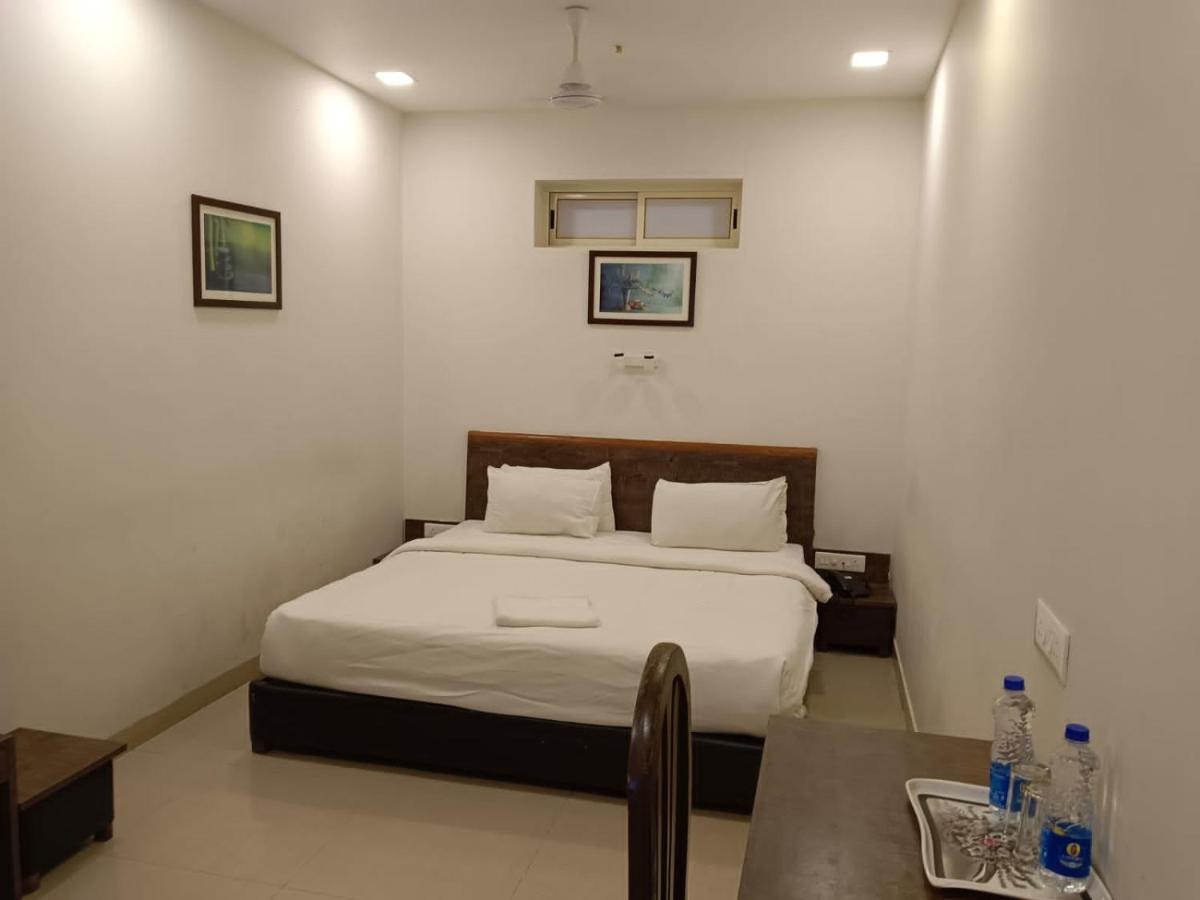 Boshan Hotels Mapusa Exterior photo
