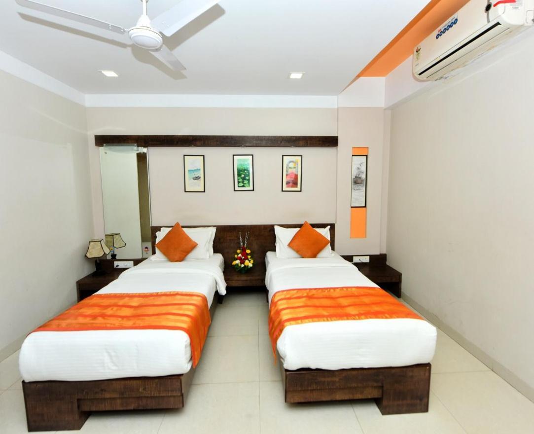 Boshan Hotels Mapusa Exterior photo